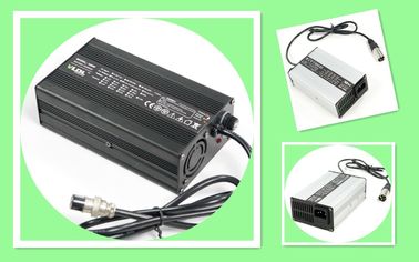 12 volt 10 amp di alta frequenza astuta del caricabatteria per Li/batteria al piombo