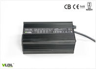 3 caricatore elettrico 48V 5A della batteria al litio del motorino della bici del connettore di Pin XLR
