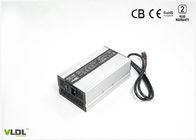Il caricabatteria d'argento nero 12V 25A di Smart e del portatile per litio e la batteria di SLA imballa