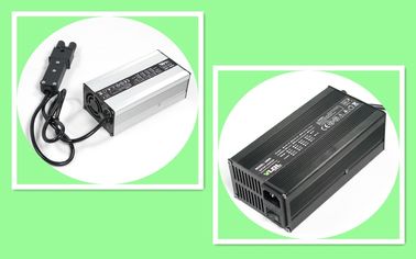 il caricabatteria di 48V 5A per il motociclo/motorino elettrici 110 a 230Vac ha introdotto 2 anni di garanzia