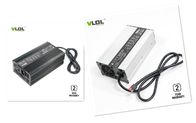 Caricarsi intelligente automatico del caricatore 58.4V 8A della batteria al litio per LiFePO4 il peso leggero della batteria 2.5KG