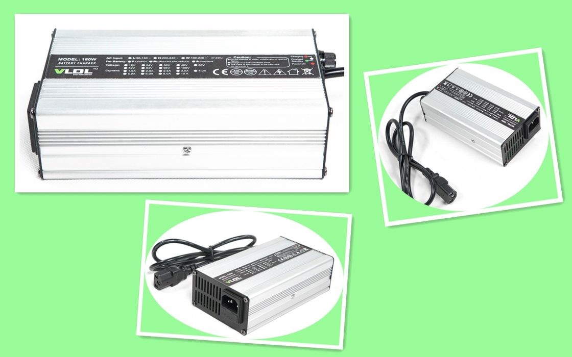 Uscita 36 volt 4 amp del caricatore elettrico del motorino, universali caricatore di Smart dell'input da 110 - 240 VCA